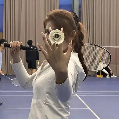 邓悦